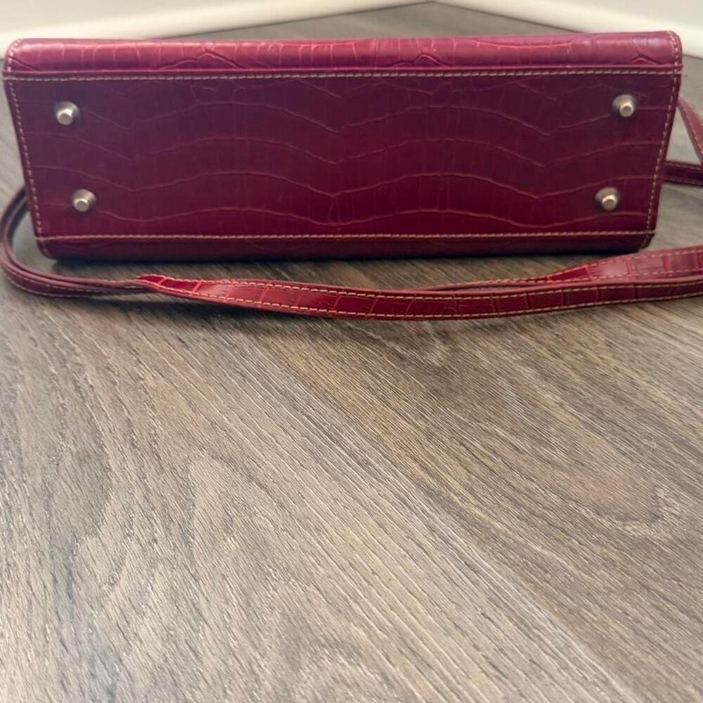 Vintage inspired red faux croc - Picture 5 of 7